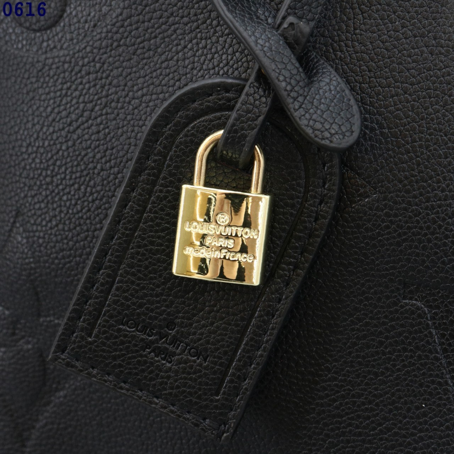 # 통합도매 (AM10_00~PM22_00)_사진_20260421_11.jpg